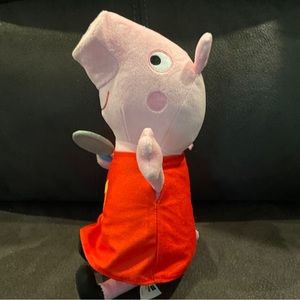 Peppa Pig Oink Along Songs Peppa Singing Plush Doll, 3 Songs, EUC.
